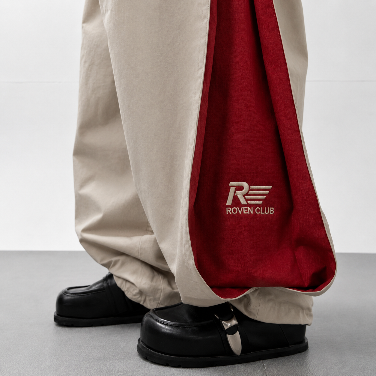 Roven Club Wide-Leg Pantolon — Bej/Kırmızı